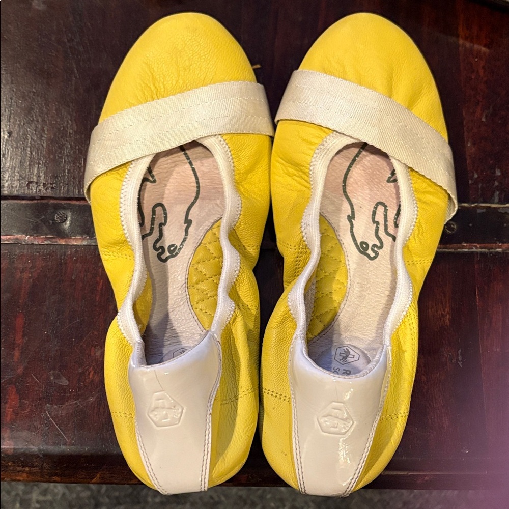 Puma Yellow and White Women's Slippers Rudolf Dassler size 9/40